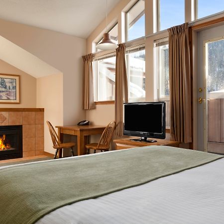 Sundance Lodge Sun Peaks Bagian luar foto