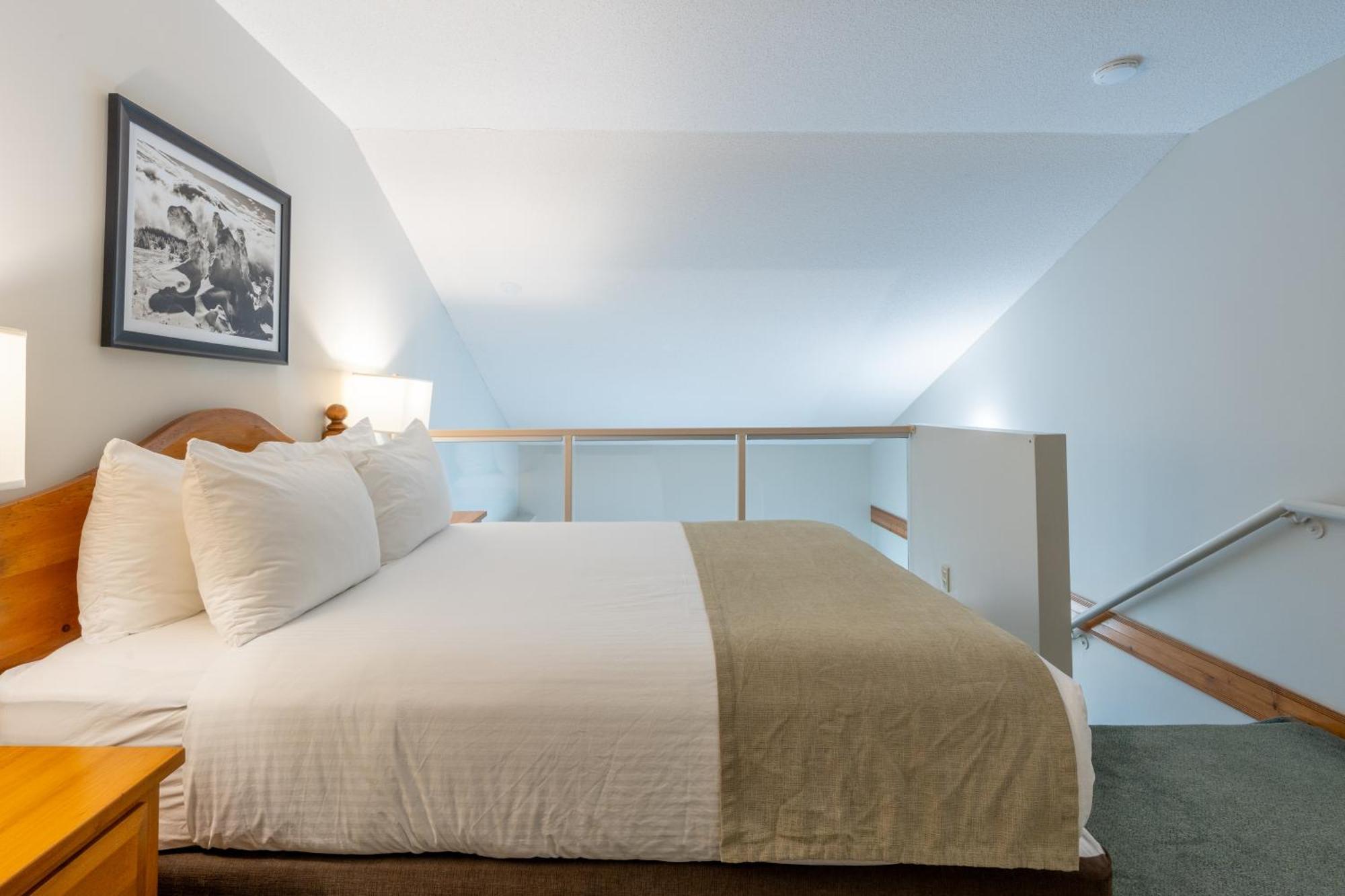 Sundance Lodge Sun Peaks Bagian luar foto