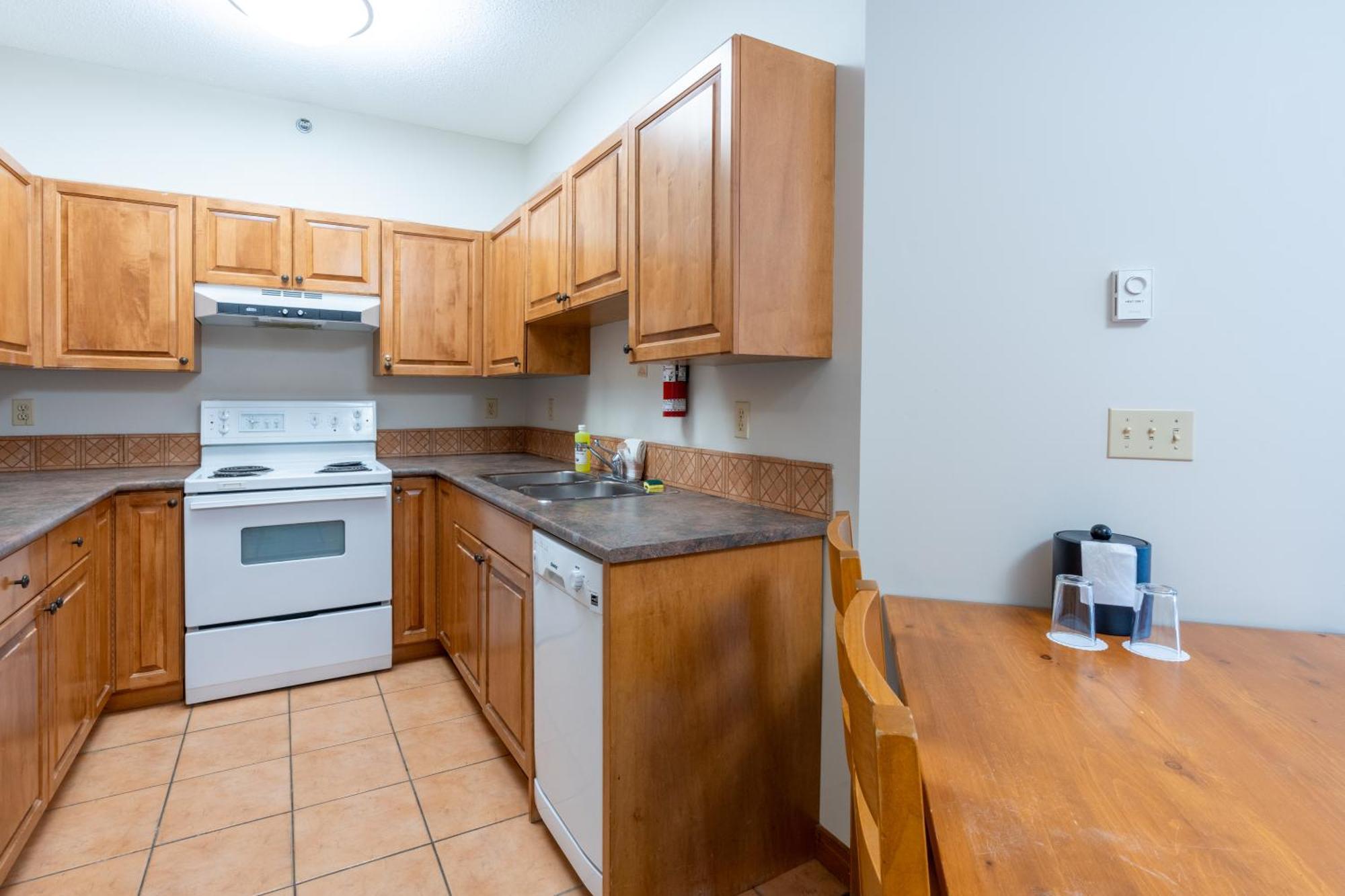 Sundance Lodge Sun Peaks Bagian luar foto