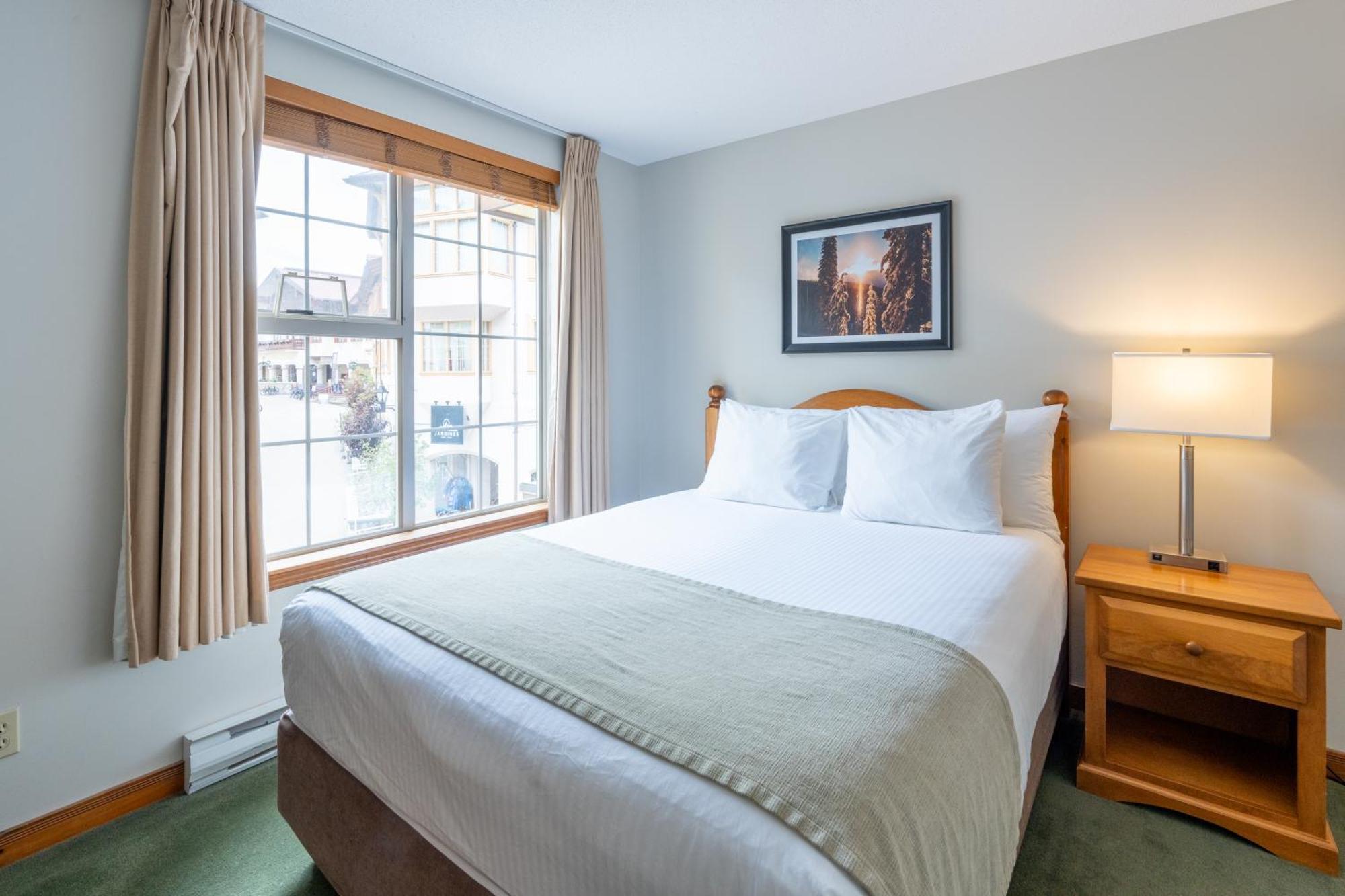 Sundance Lodge Sun Peaks Bagian luar foto