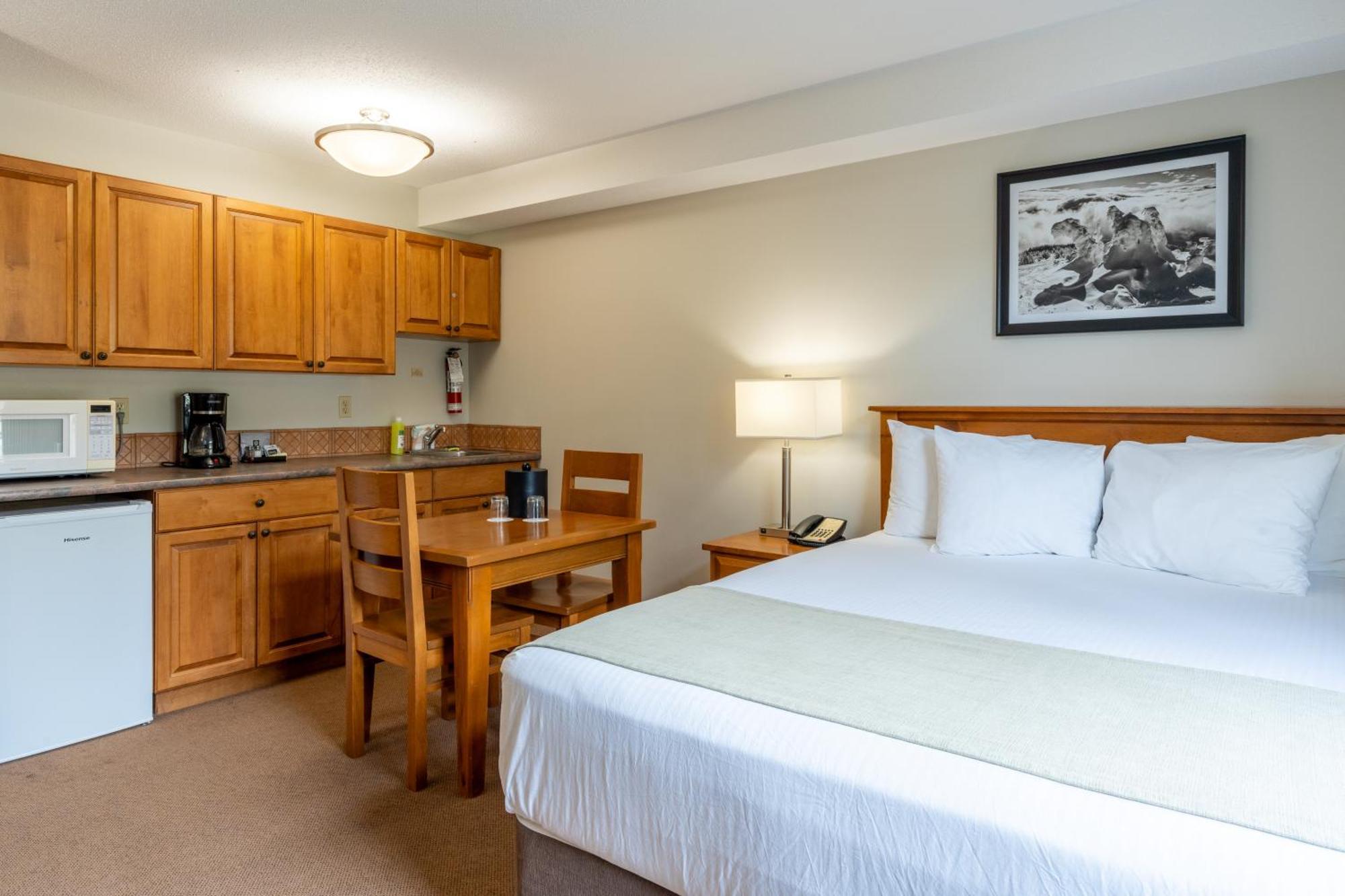 Sundance Lodge Sun Peaks Bagian luar foto