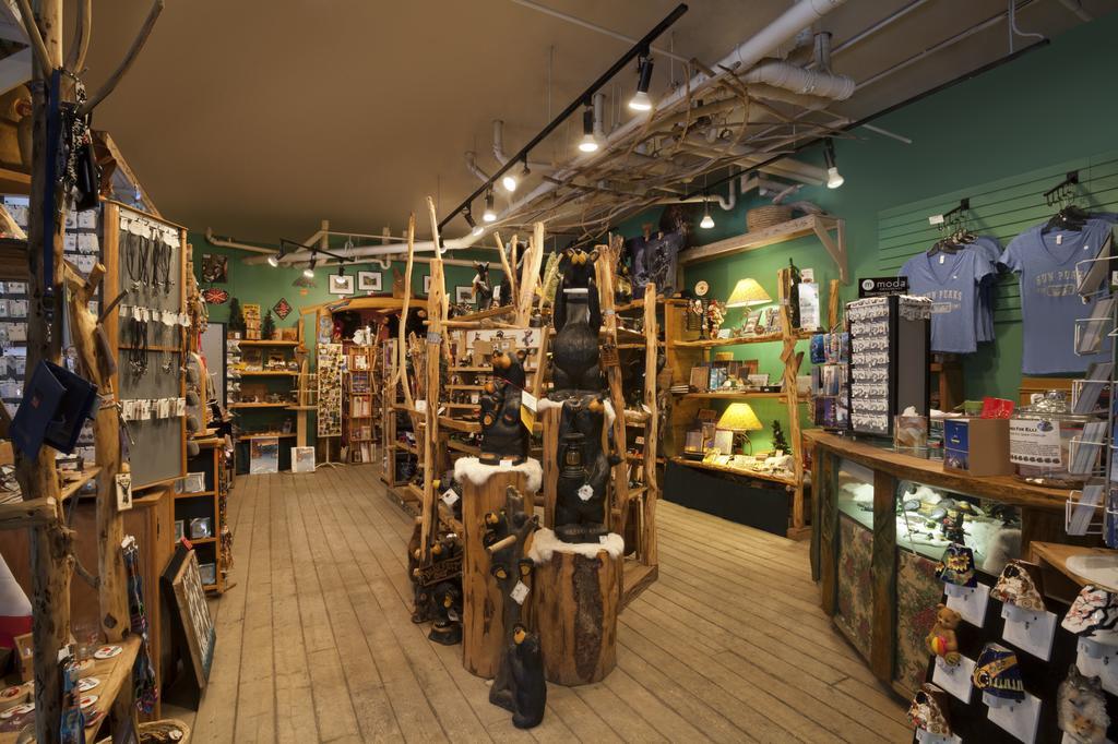 Sundance Lodge Sun Peaks Bagian luar foto