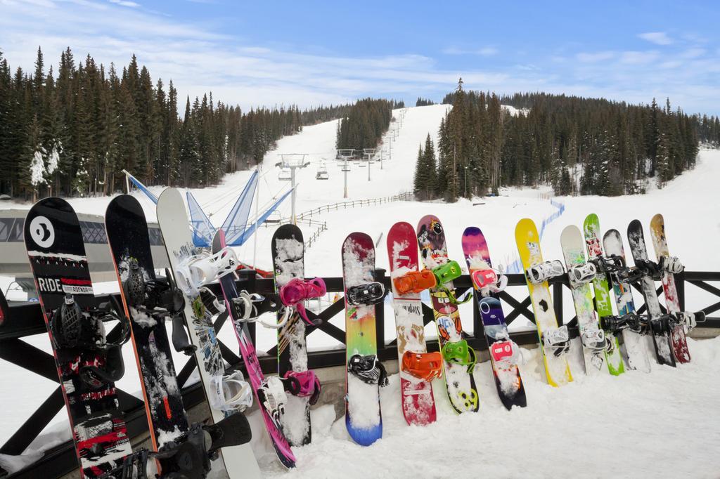 Sundance Lodge Sun Peaks Bagian luar foto